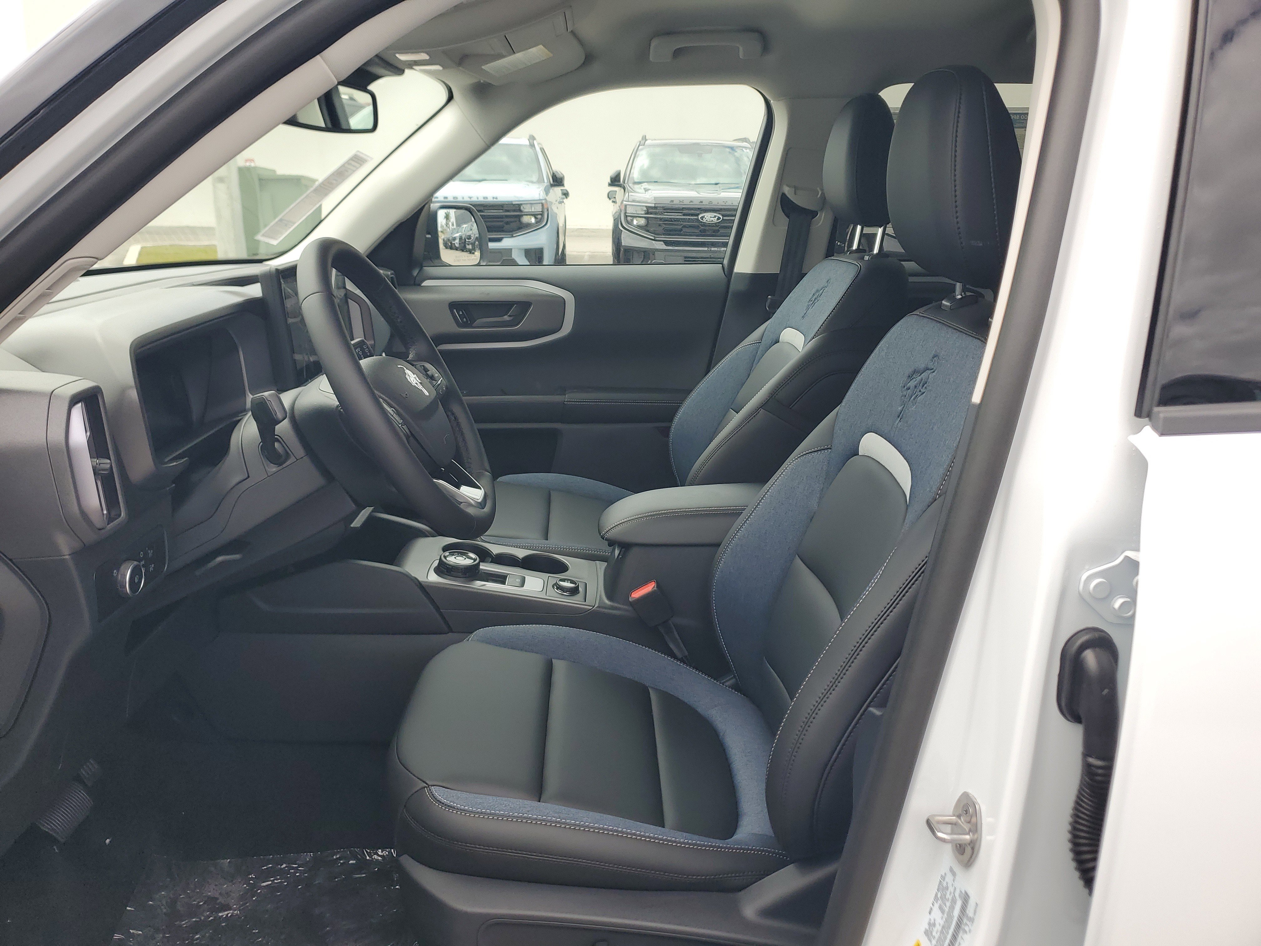 New 2026 Ford Bronco Sport Outer Banks AWD/4WD image 10