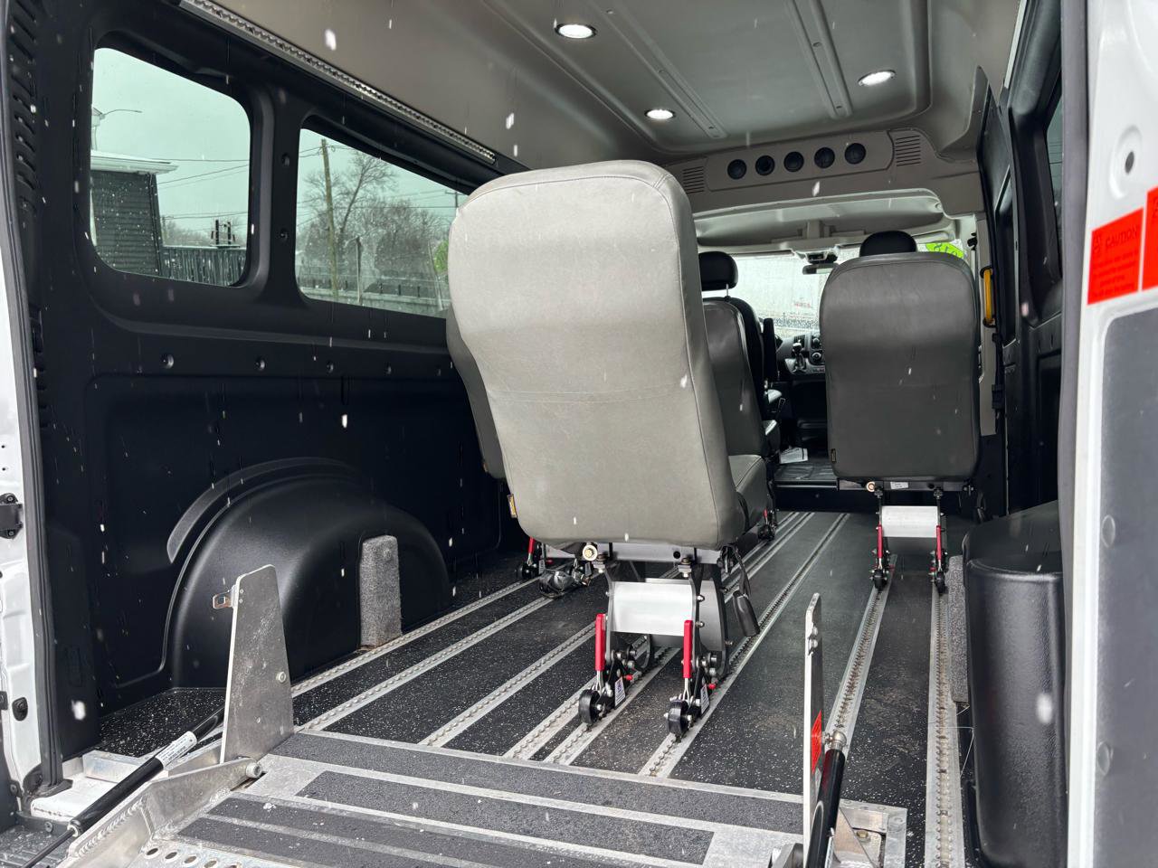 Used 2018 RAM ProMaster 2500 w/ Premium Appearance Group image 9