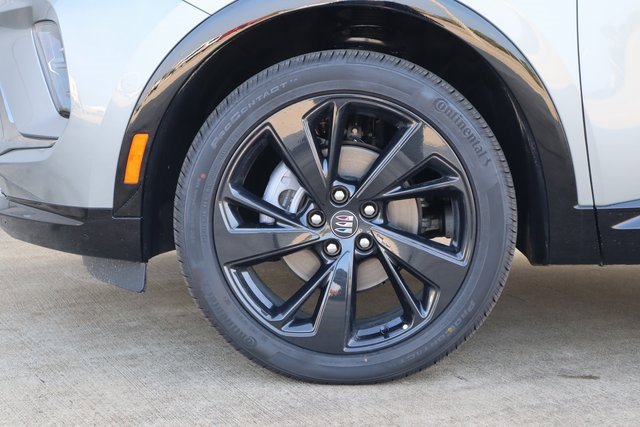 New 2025 Buick Envision Sport Touring image 9