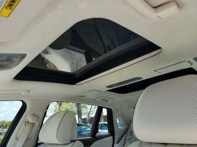 Used 2025 Genesis G90 3.5T image 19