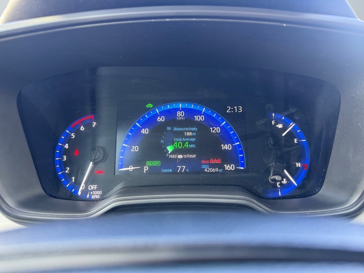 Used 2022 Toyota Corolla LE FWD image 11