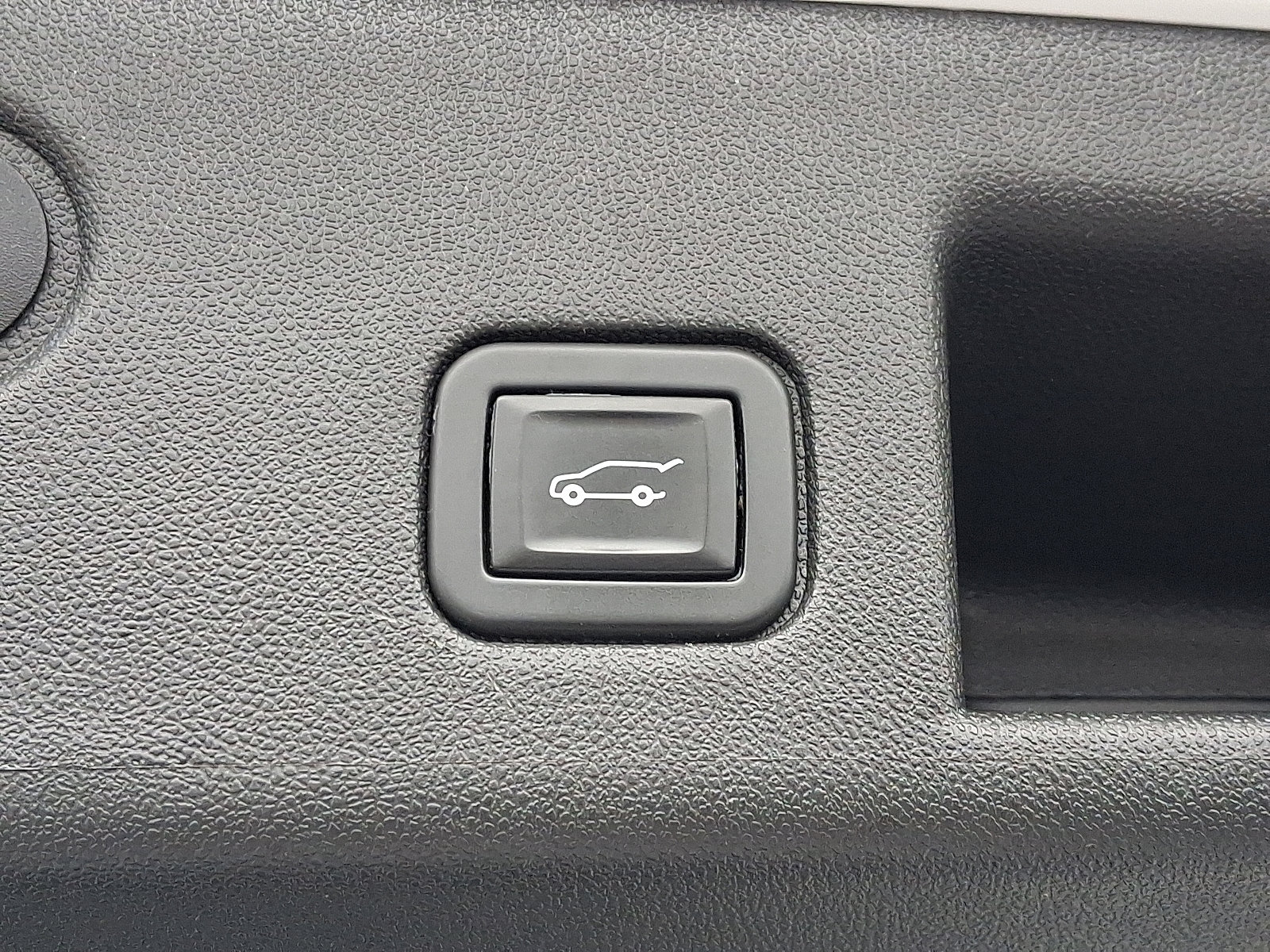 Certified 2020 Chevrolet Equinox LT image 29