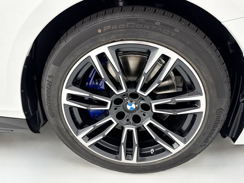 New 2027 BMW 550e xDrive AWD/4WD image 31