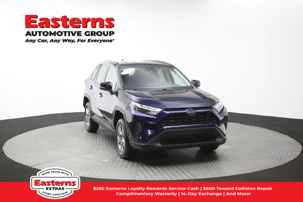 Used 2024 Toyota RAV4 XLE AWD/4WD image 50