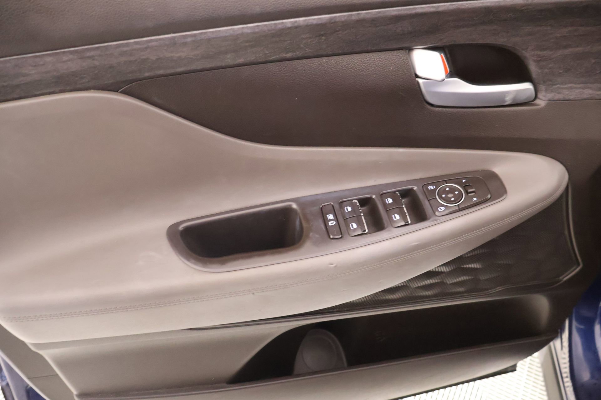 Used 2019 Hyundai Santa Fe SE image 14