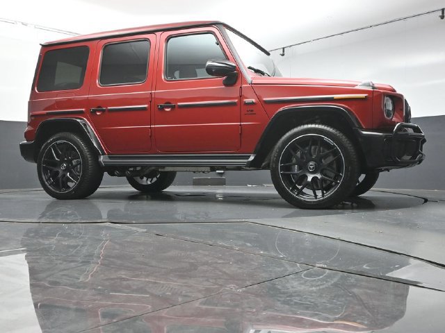 Used 2025 Mercedes-Benz G 63 AMG 4MATIC w/ AMG Night Package Plus image 40