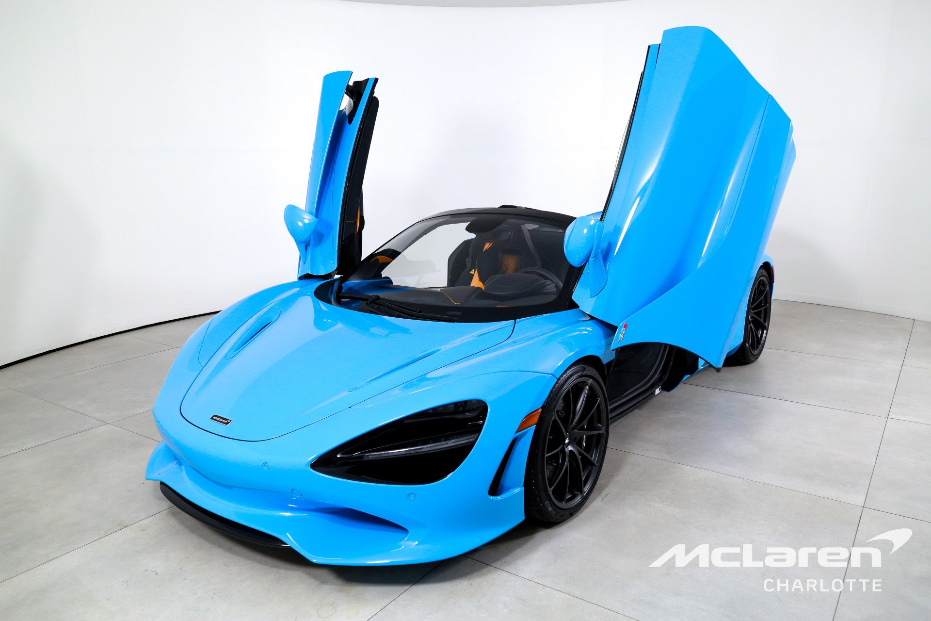 Used 2027 McLaren 750S Spider RWD image 6