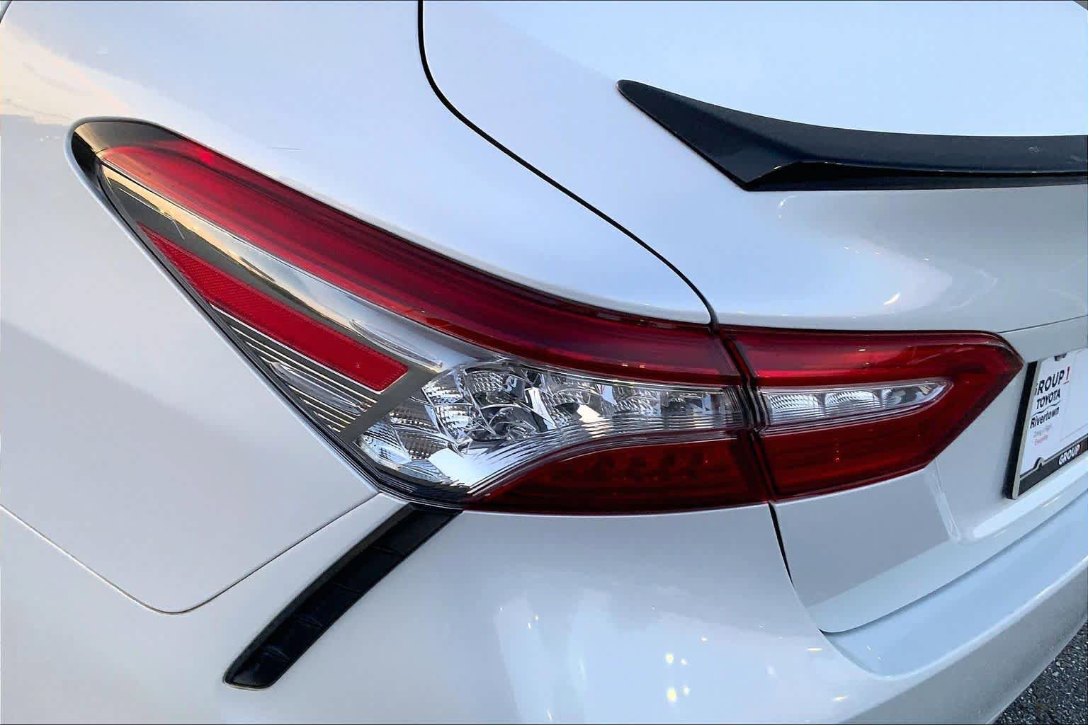 Used 2019 Toyota Camry XSE FWD image 27