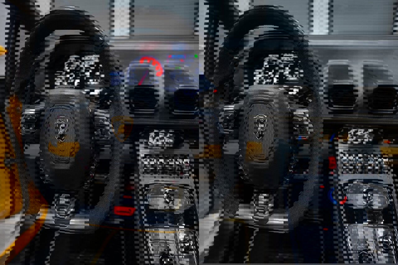 Used 2016 Lamborghini Huracan LP 610-4 image 24