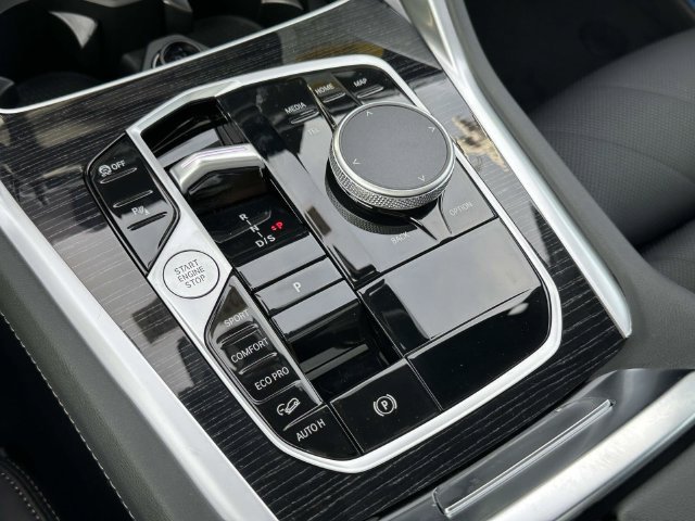New 2027 BMW X6 xDrive40i AWD/4WD image 17