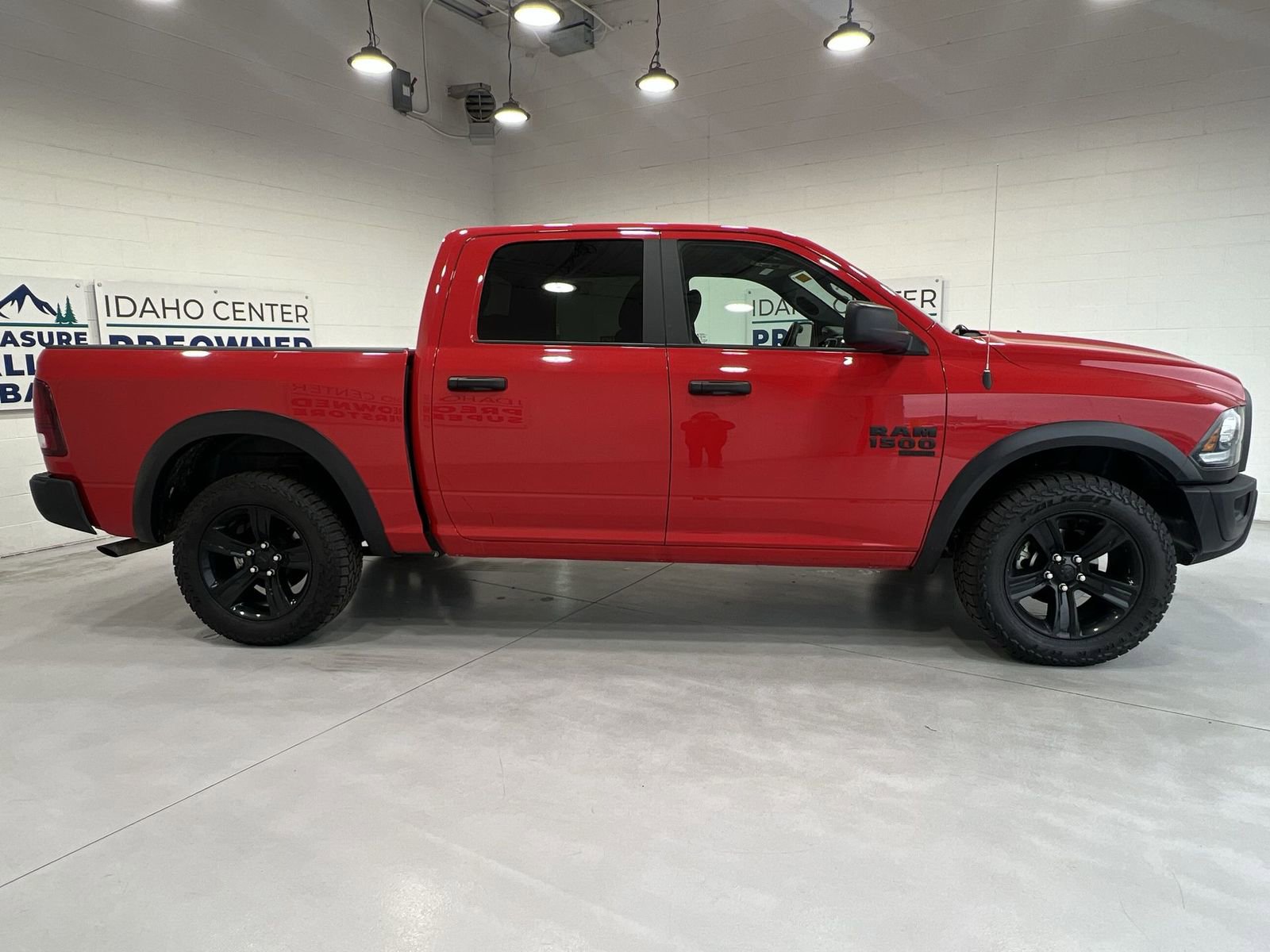 Used 2024 RAM 1500 Classic Warlock image 9