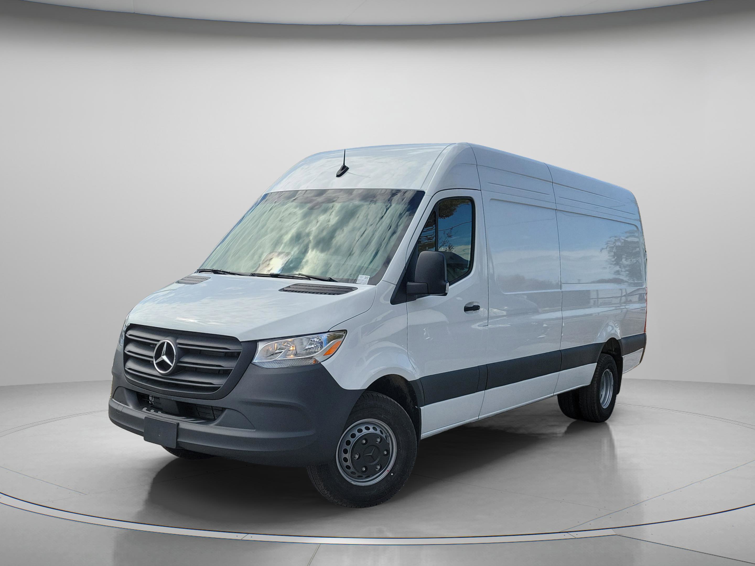 New 2026 Mercedes-Benz Sprinter 3500 image 2