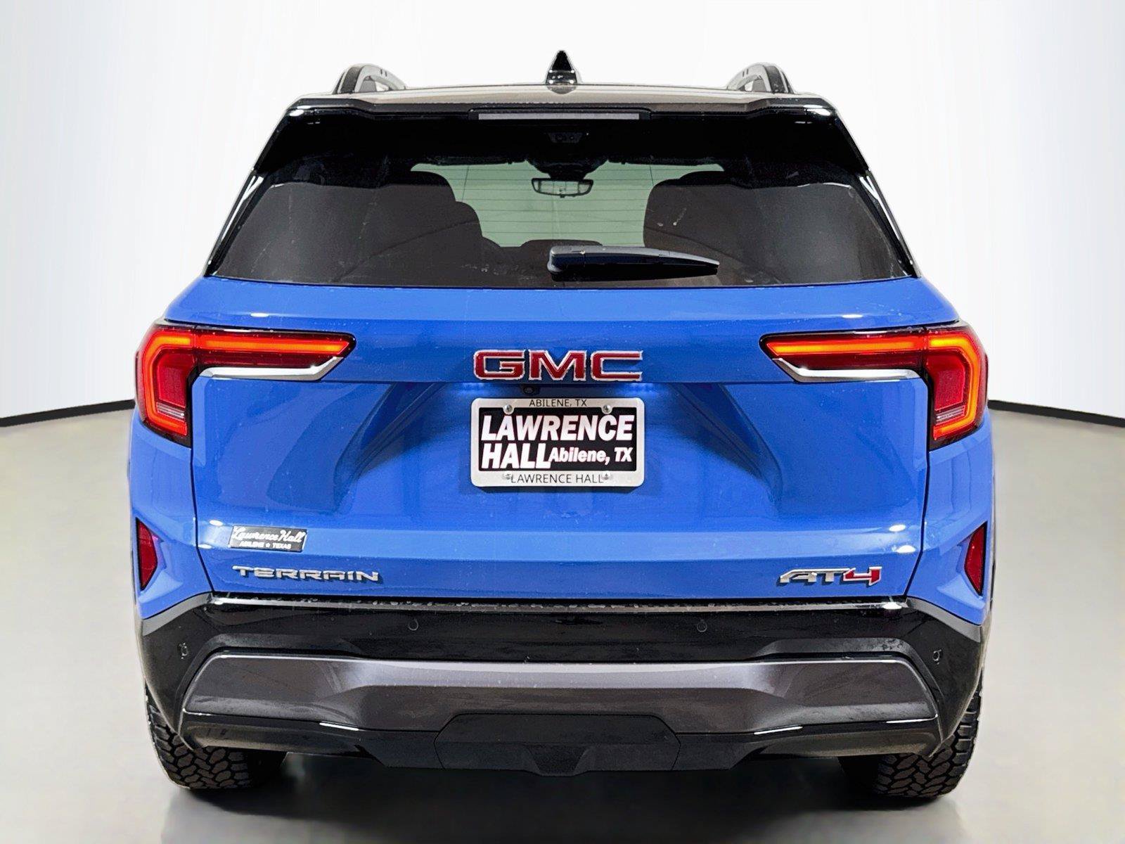 New 2027 GMC Terrain AT4 w/ Technology Package II AWD/4WD image 4