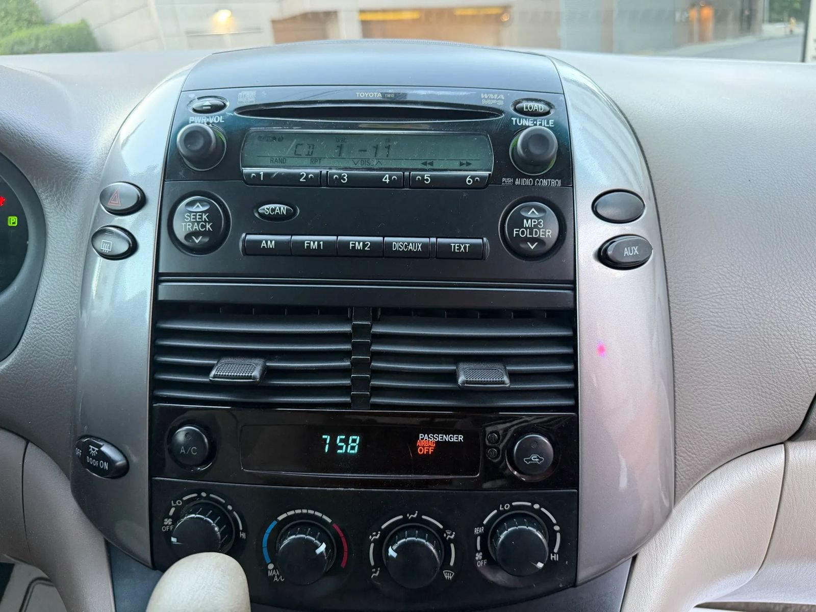 Used 2007 Toyota Sienna CE FWD image 29