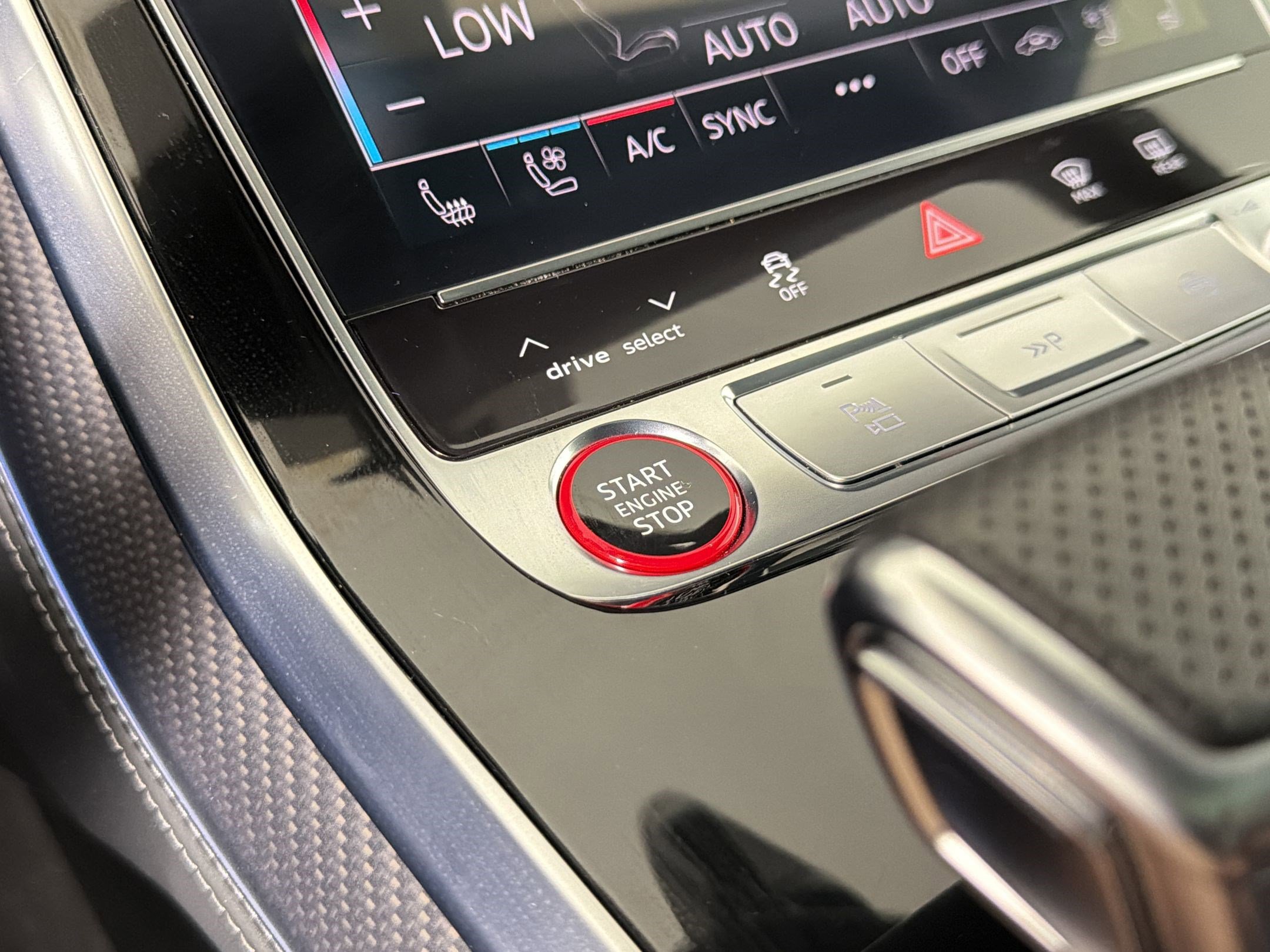 Certified 2025 Audi SQ8 Prestige image 16