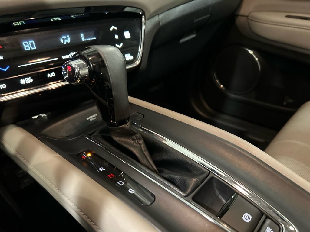 Used 2019 Honda HR-V Touring image 19