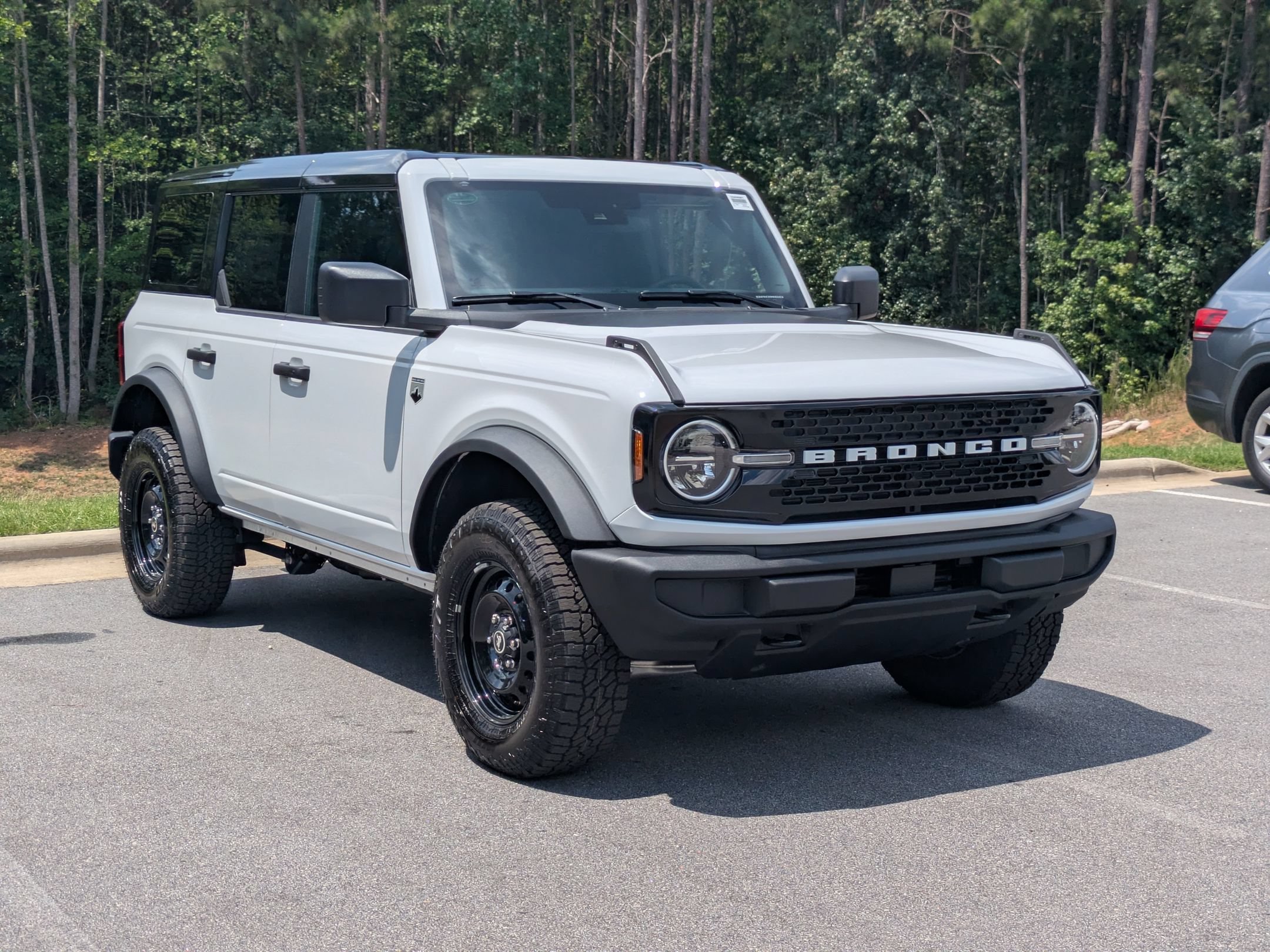 New 2026 Ford Bronco Big Bend AWD/4WD image 2