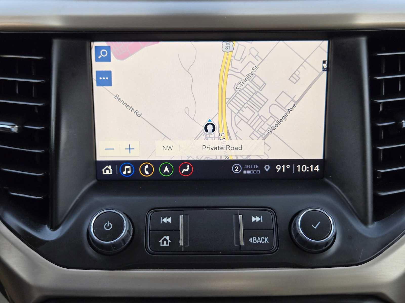 Certified 2023 GMC Acadia Denali w/ Denali Ultimate Package FWD image 18