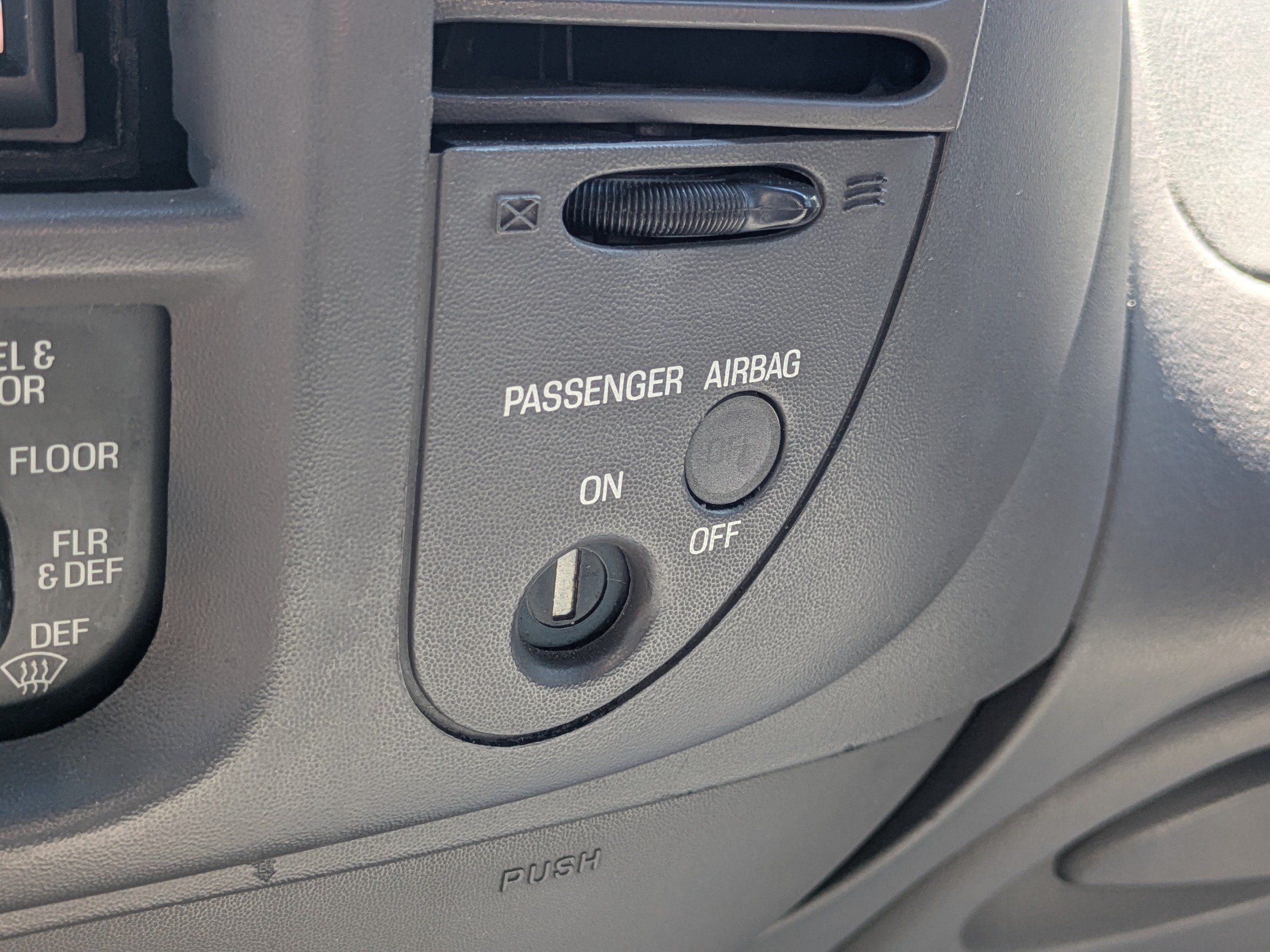 Used 2002 Ford F150 XL RWD image 25