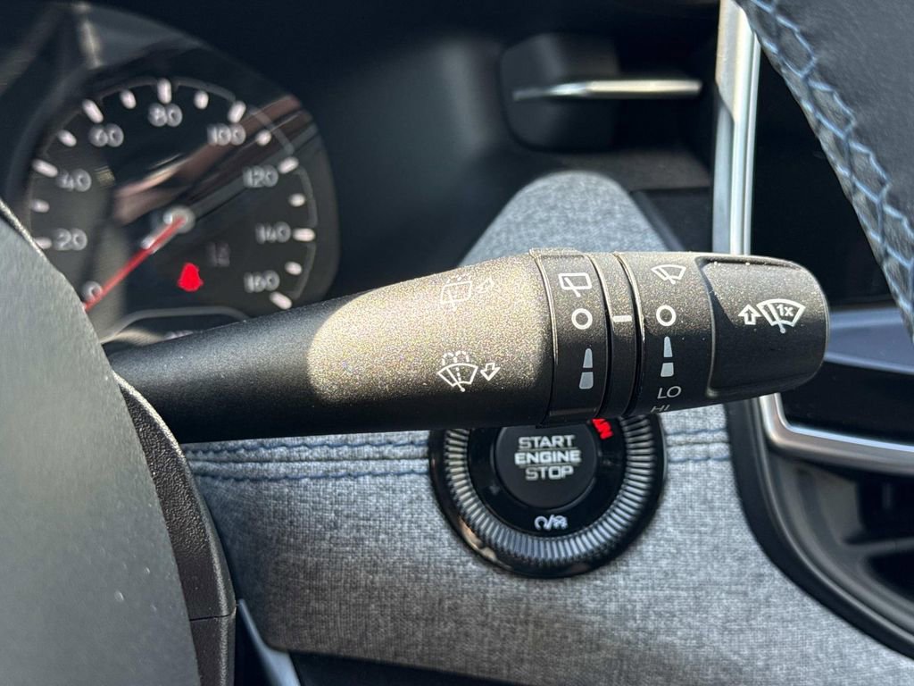 Used 2022 Jeep Compass Latitude AWD/4WD image 12