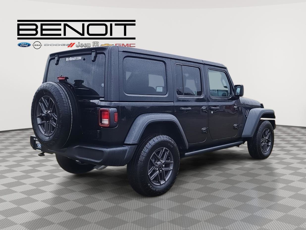 Used 2024 Jeep Wrangler Sport S image 5