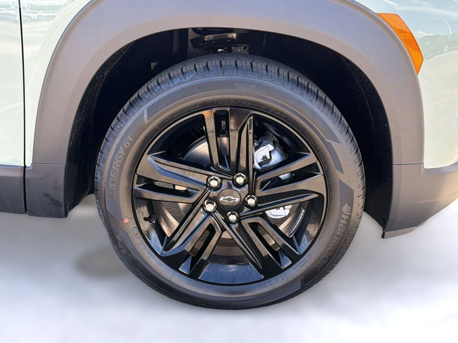 New 2026 Chevrolet TrailBlazer LT w/ Midnight Edition FWD image 13