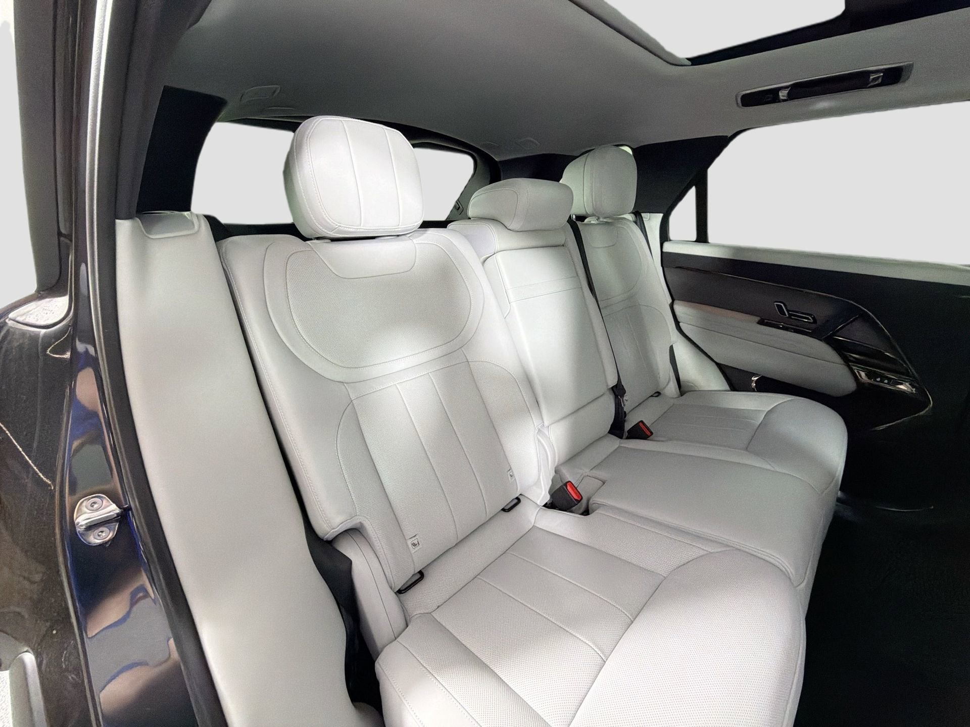 Certified 2024 Land Rover Range Rover Sport SE image 29