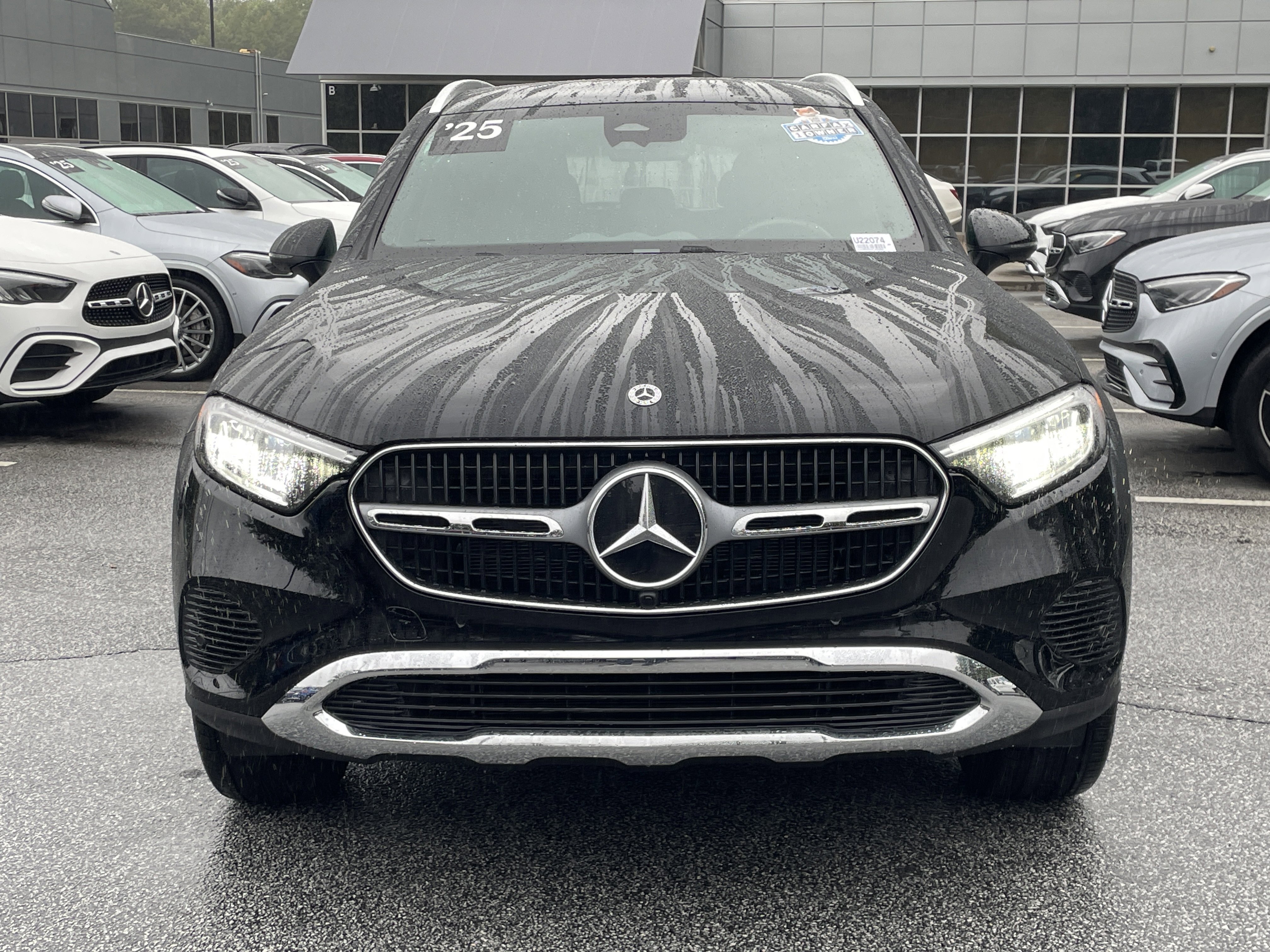 Certified 2025 Mercedes-Benz GLC 300 4MATIC image 3