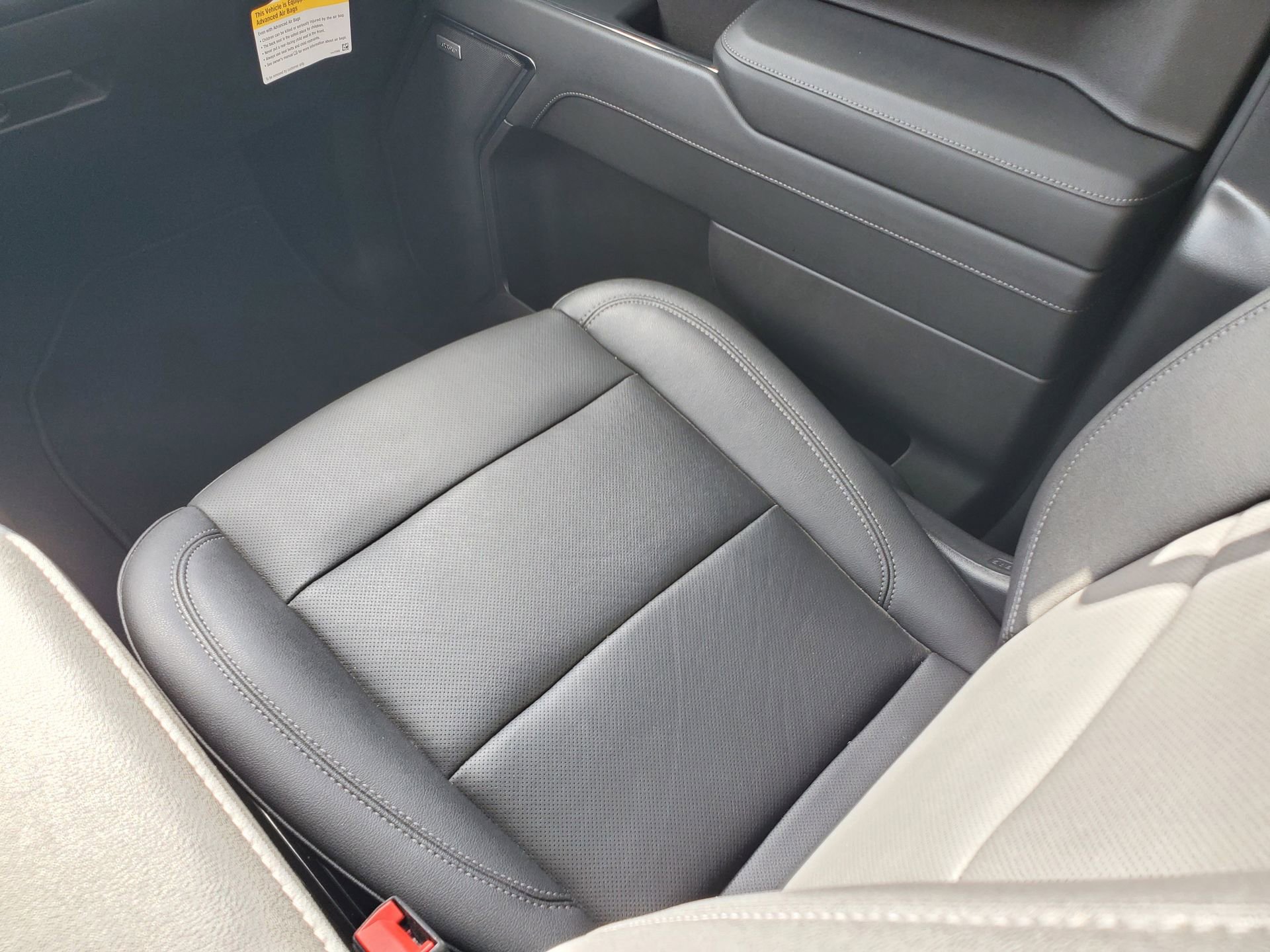 Used 2024 GMC Sierra 1500 SLT w/ SLT Premium Plus Package image 15