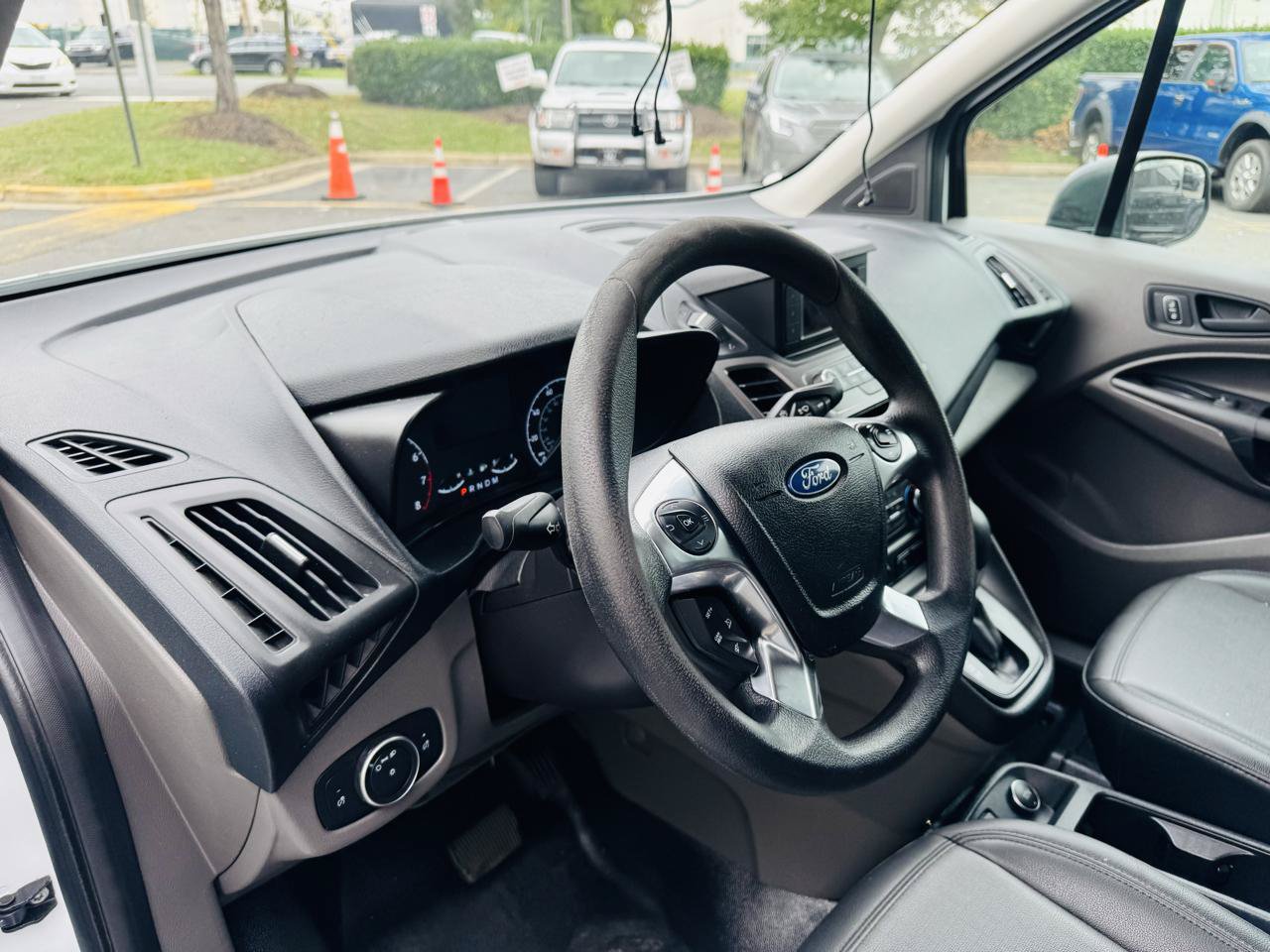 Used 2019 Ford Transit Connect XL FWD image 13