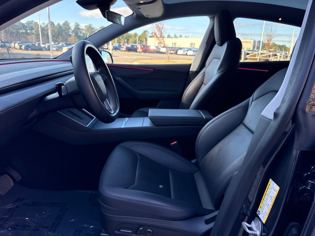 Used 2026 Tesla Model Y Long Range image 13