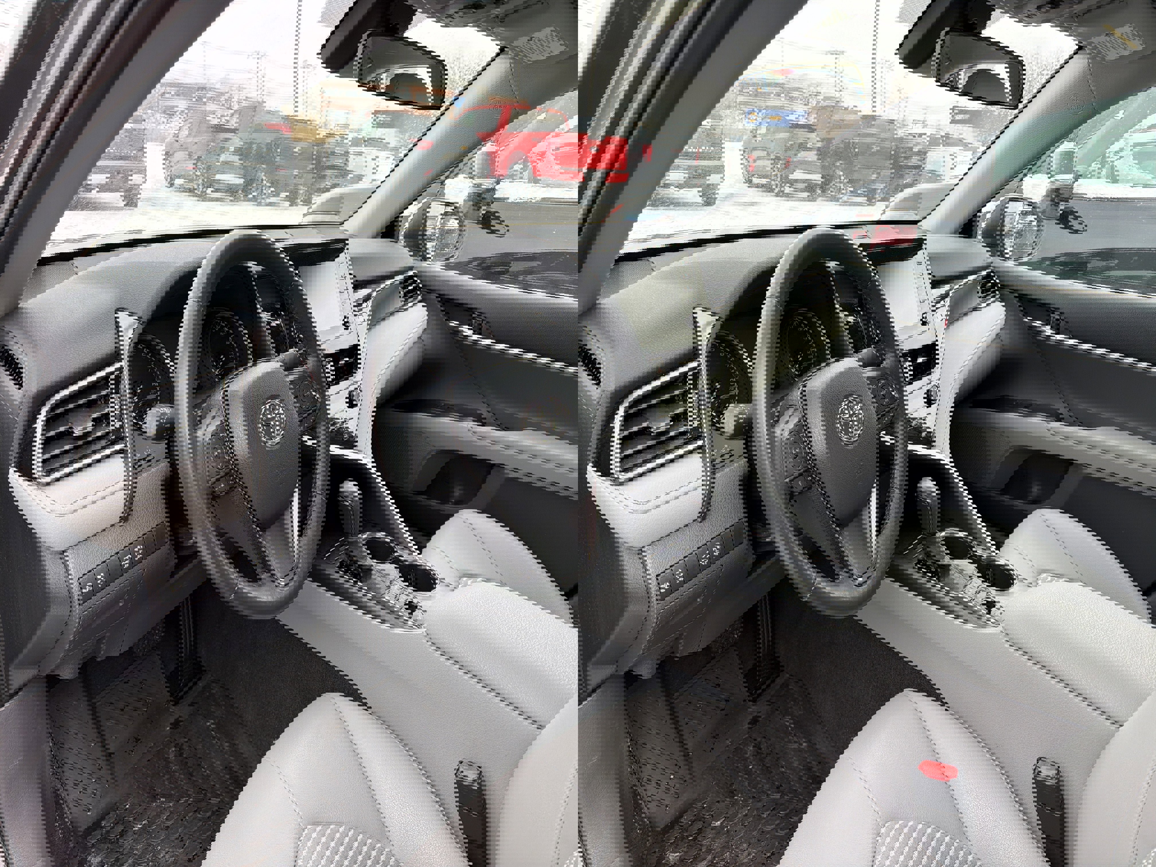 Used 2023 Toyota Camry SE image 7