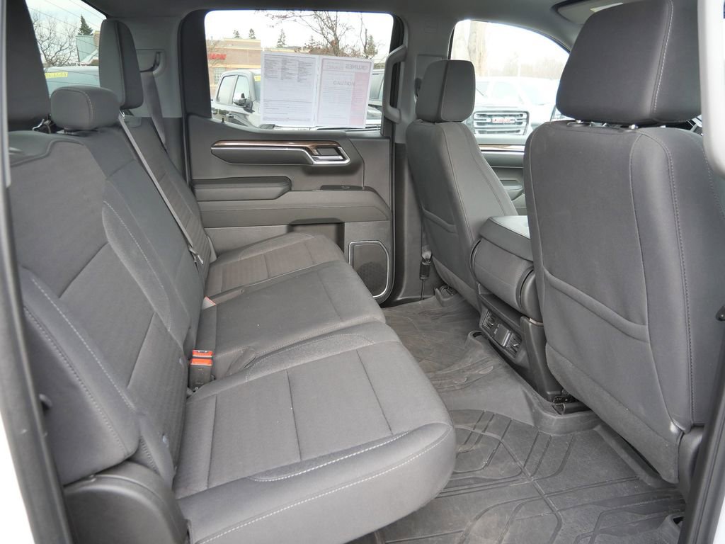 Used 2023 Chevrolet Silverado 1500 RST w/ Redline Edition AWD/4WD image 18