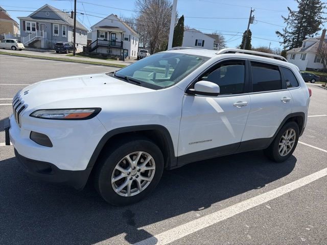 Used 2016 Jeep Cherokee Latitude w/ Cold Weather Group image 2