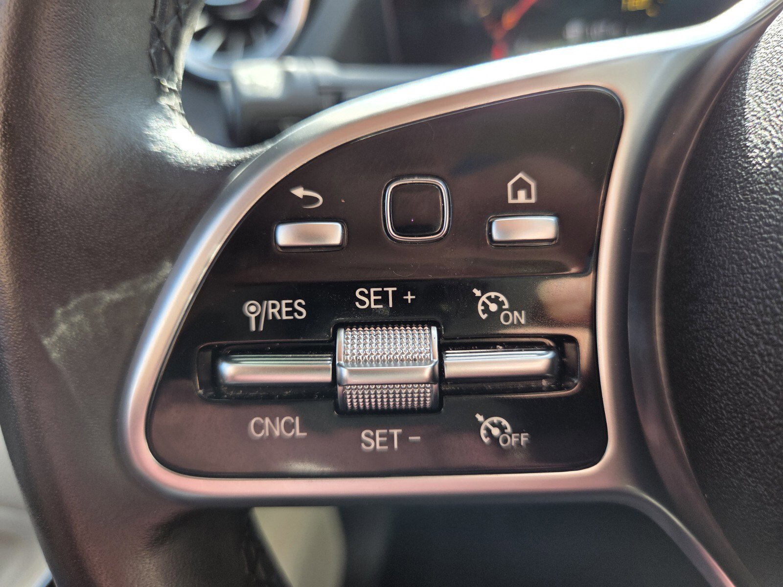 Used 2022 Mercedes-Benz GLA 250 4MATIC image 28