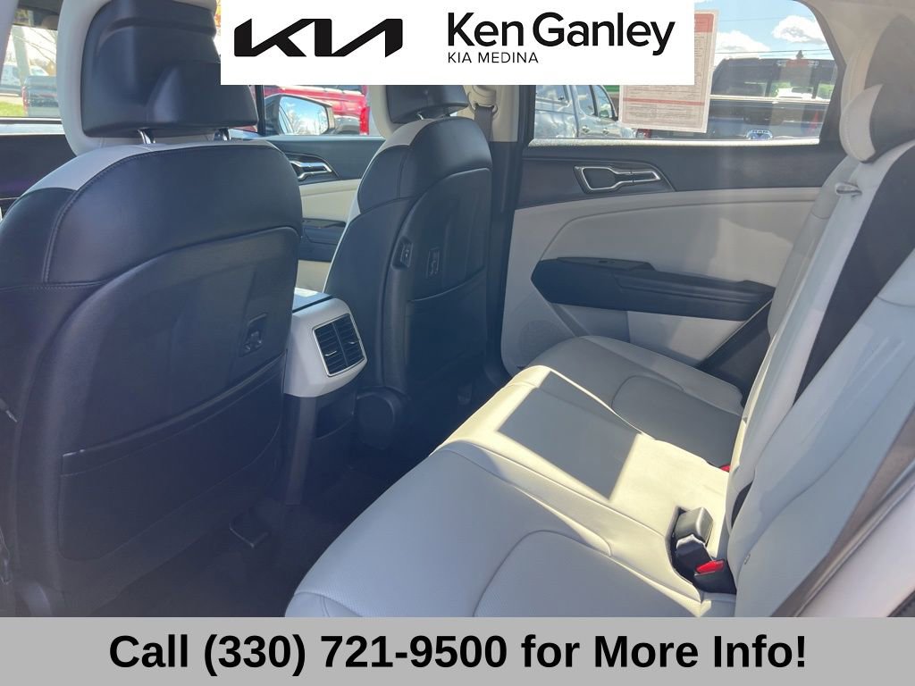 Certified 2025 Kia Sportage EX image 49