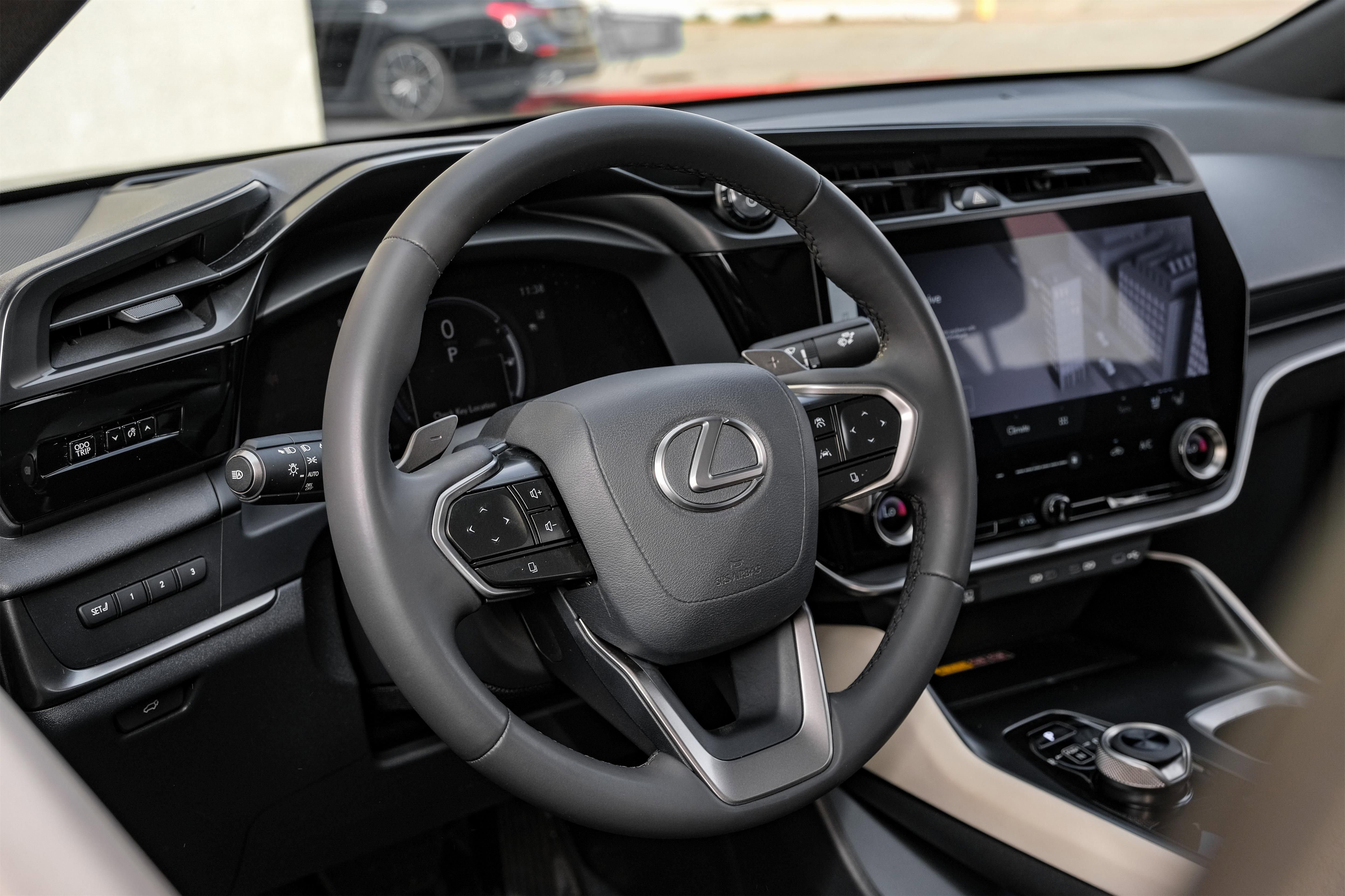 Used 2023 Lexus RZ 450e Premium w/ Technology Package image 15