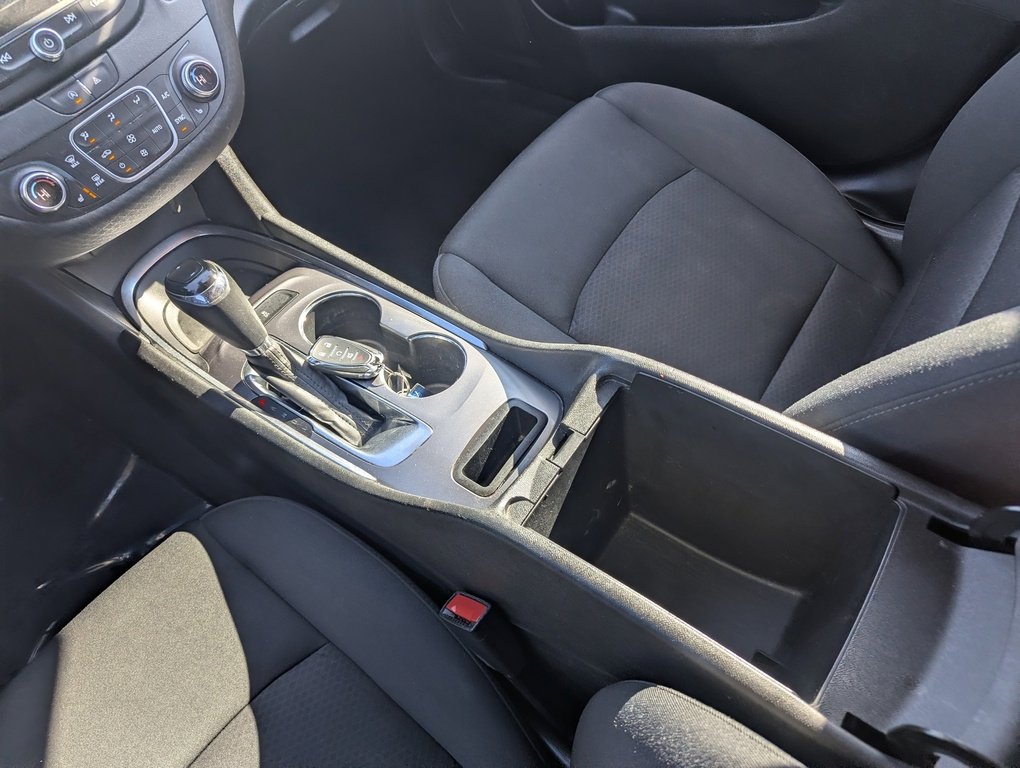 Used 2020 Chevrolet Malibu LT image 33