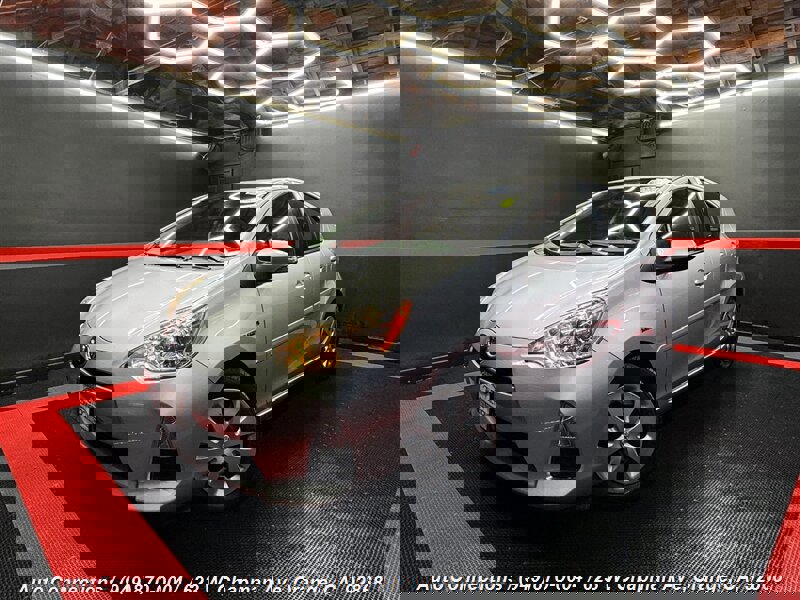 Used 2013 Toyota Prius C Two image 2