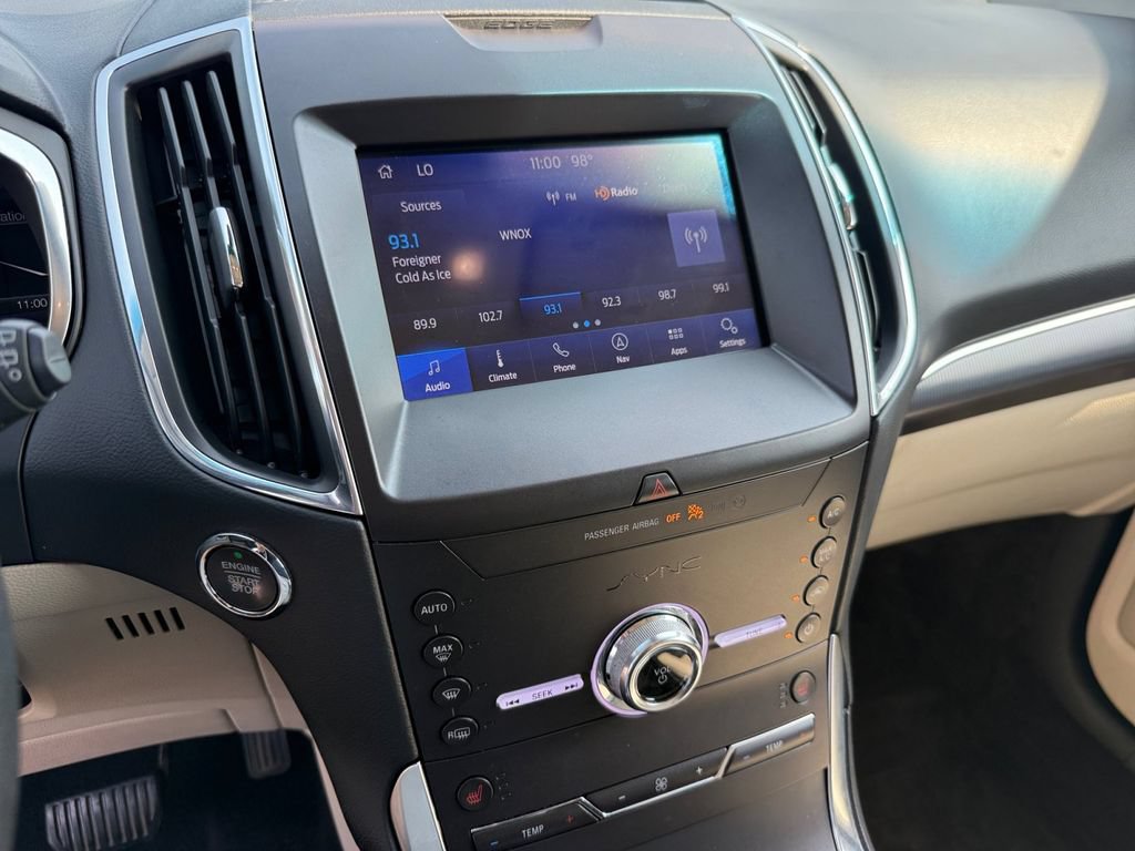 Used 2020 Ford Edge Titanium AWD/4WD image 17