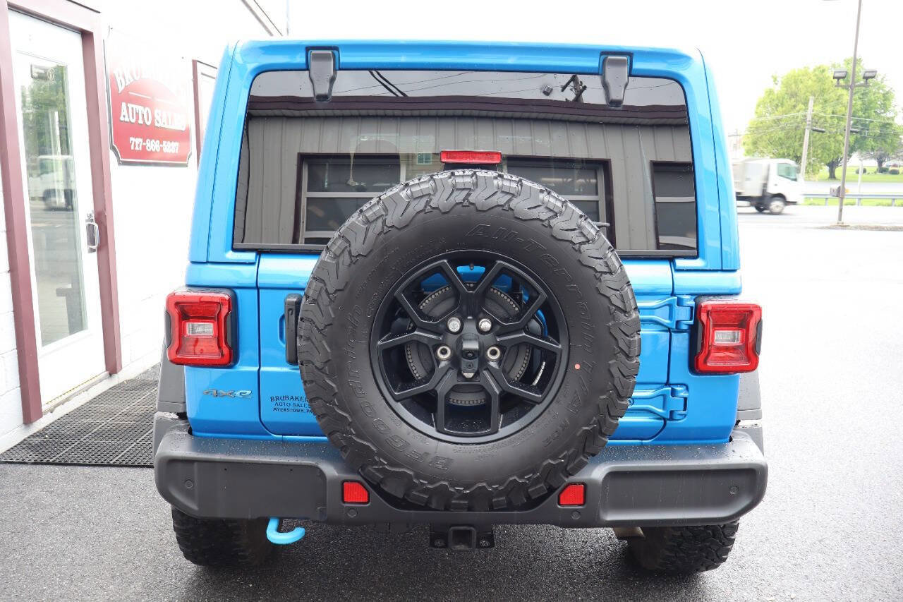 Used 2024 Jeep Wrangler Unlimited AWD/4WD image 3