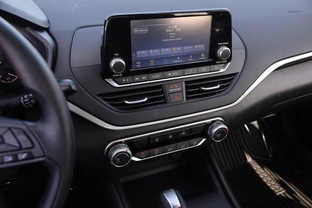 Certified 2024 Nissan Altima 2.5 S FWD image 14