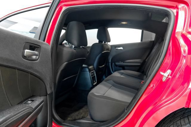 Used 2016 Dodge Charger R/T w/ Navigation & Travel Group RWD image 39