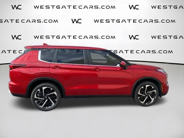 Used 2023 Mitsubishi Outlander SE Black Edition image 22