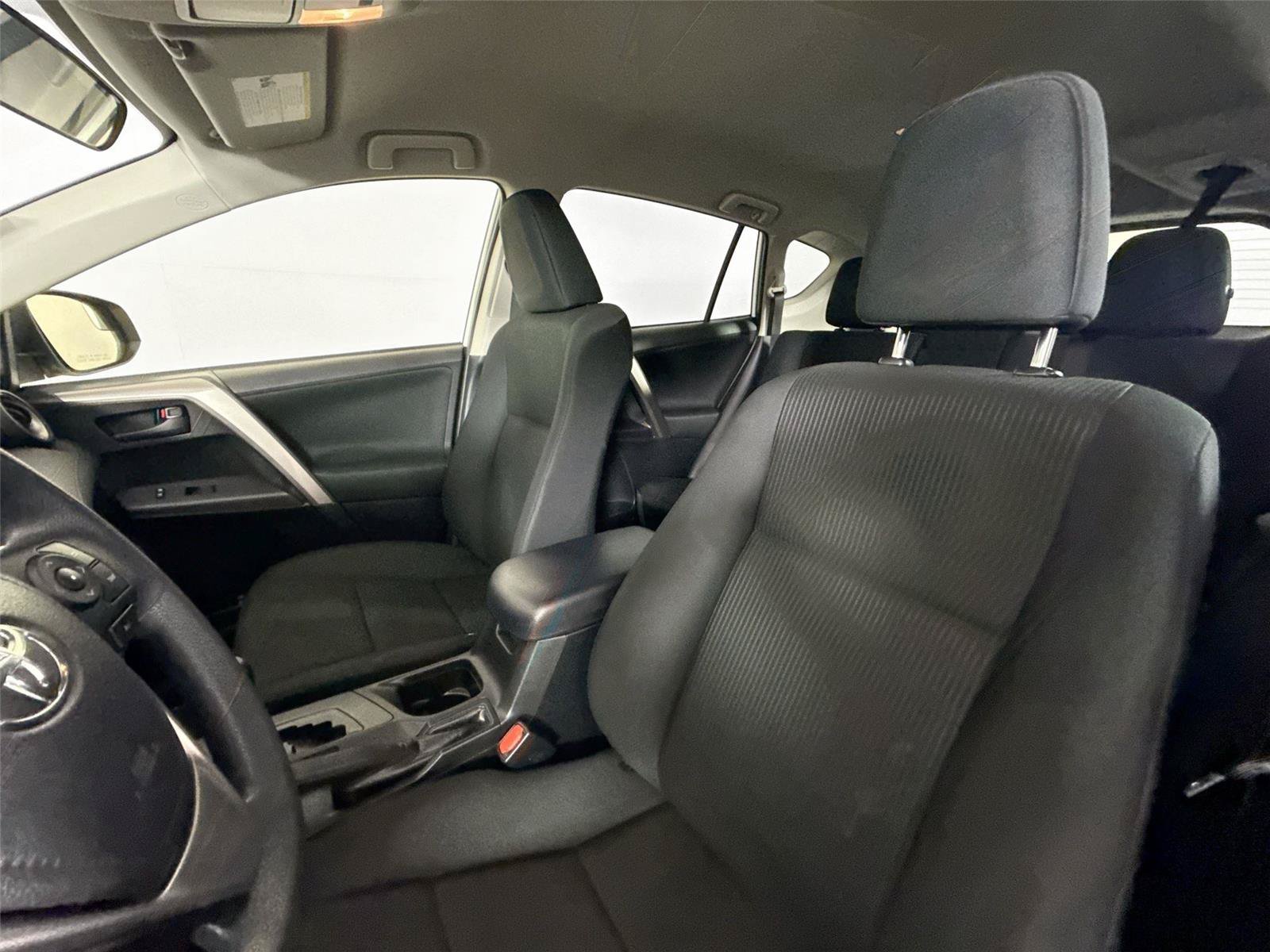 Used 2018 Toyota RAV4 LE w/ All Weather Liner Package AWD/4WD image 3