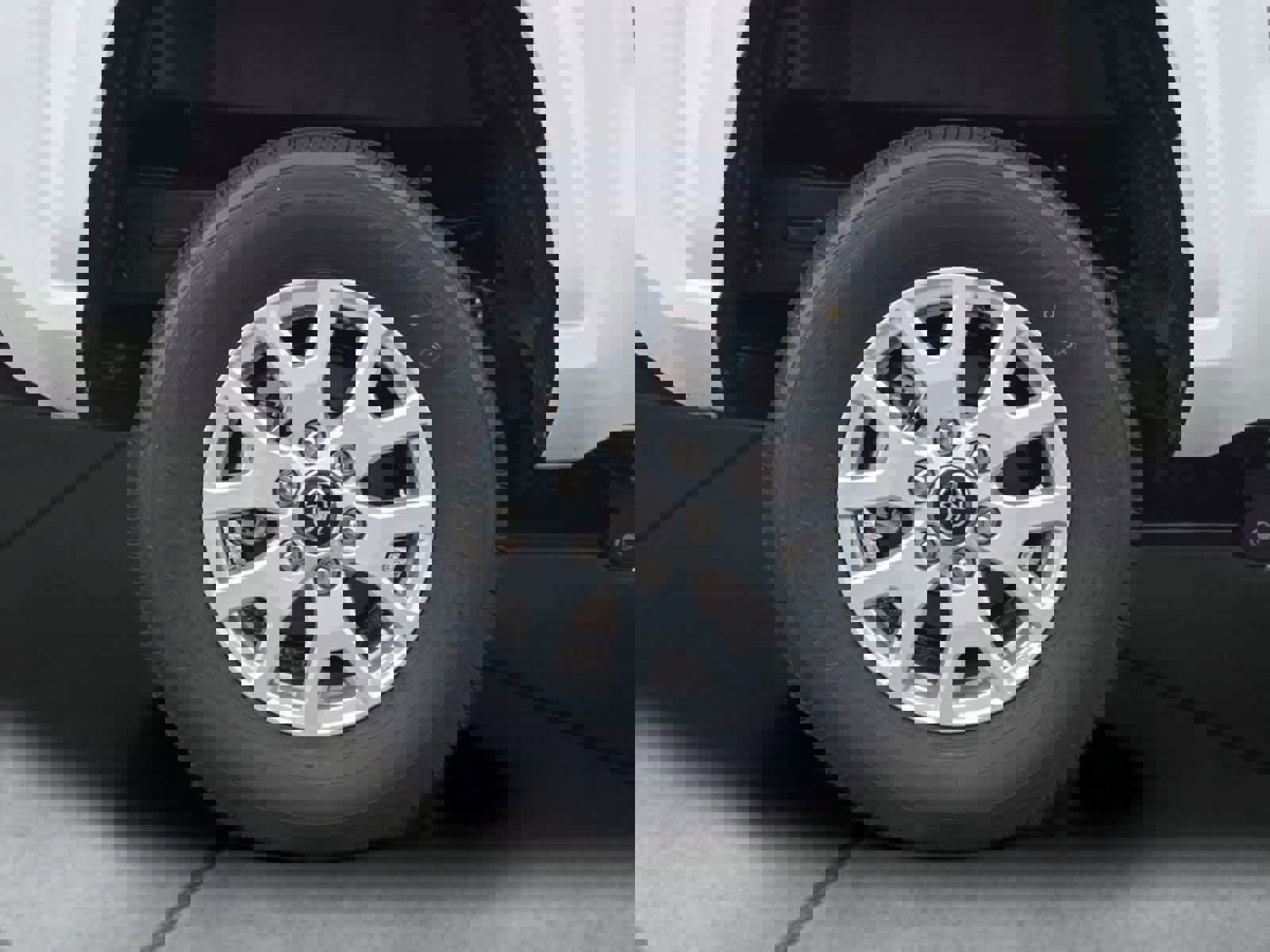 Used 2024 Toyota Tacoma SR5 image 23