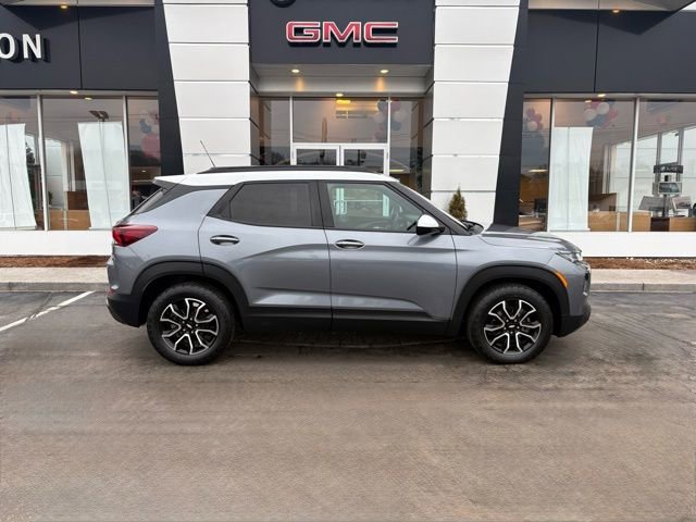 Used 2022 Chevrolet TrailBlazer ACTIV w/ Sun and Liftgate Package image 1