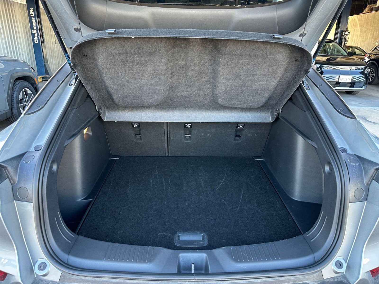 Used 2025 Buick Envista Preferred image 29