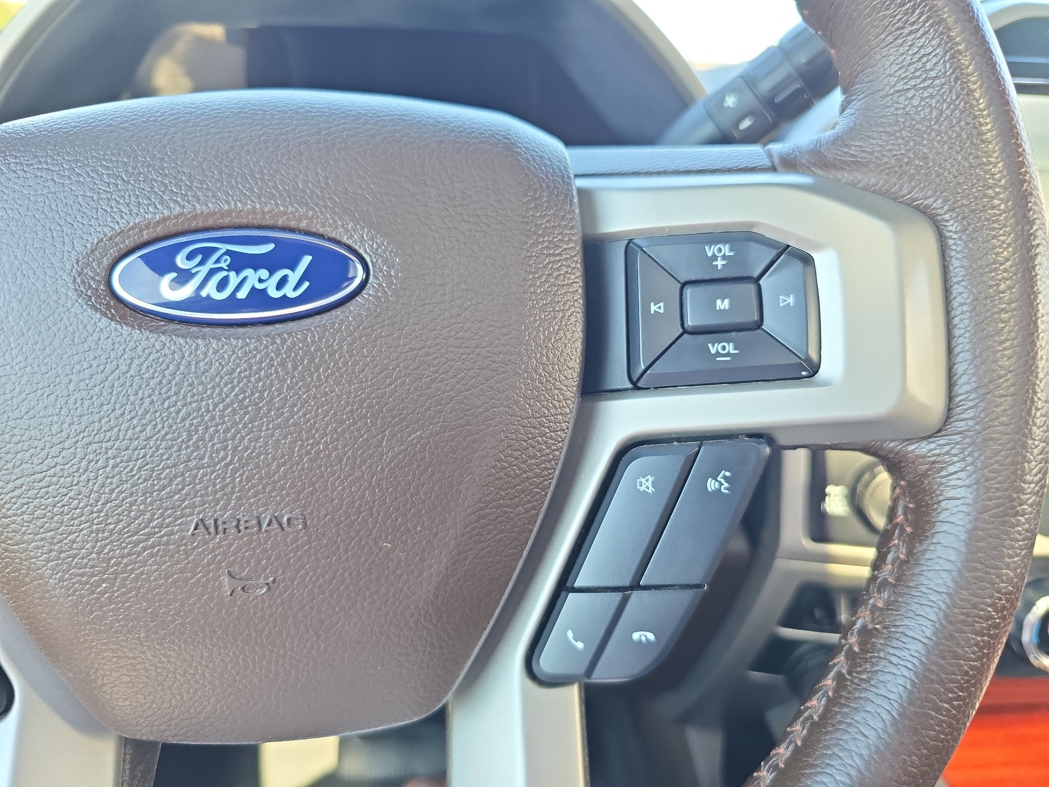 Used 2022 Ford F350 King Ranch w/ King Ranch Ultimate Package AWD/4WD image 31