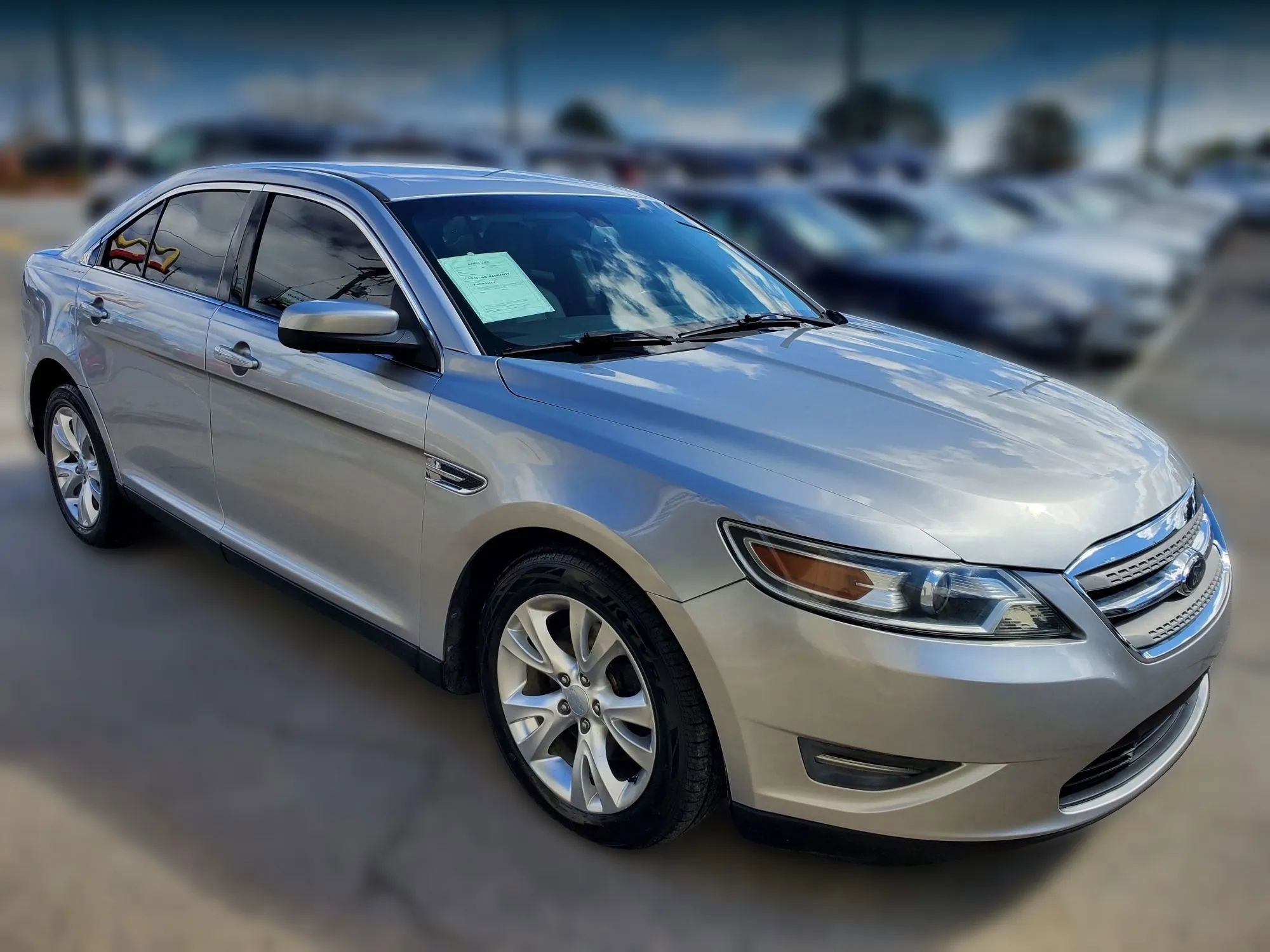 Used 2010 Ford Taurus SEL FWD image 10